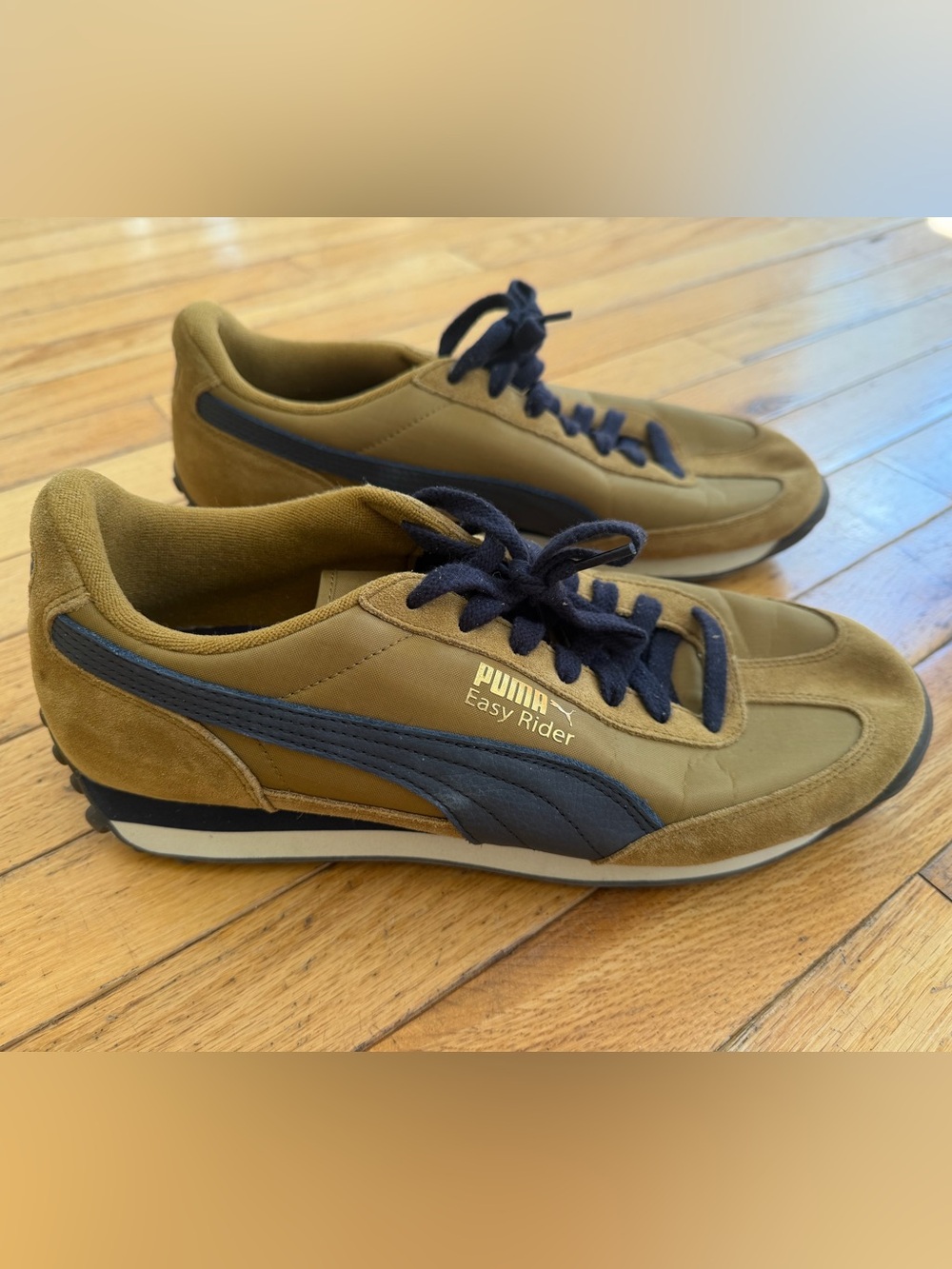 Puma Men's Easy Rider Dust and Black Retro Sneakers